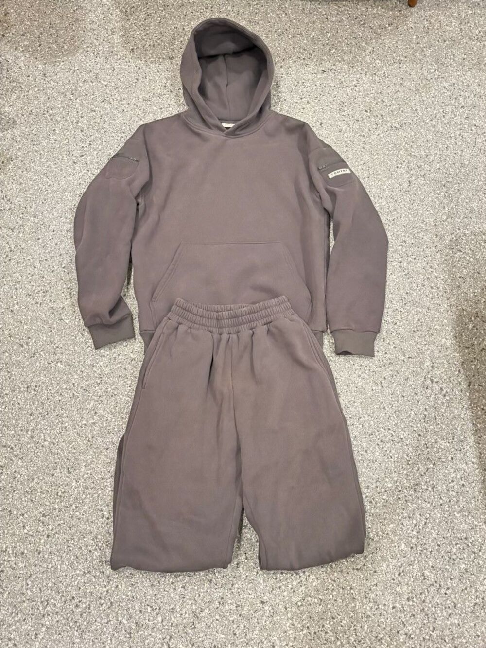 Comfrt Grey Hoodie Sweat Shirt Size Medium + Sweat Pants Small